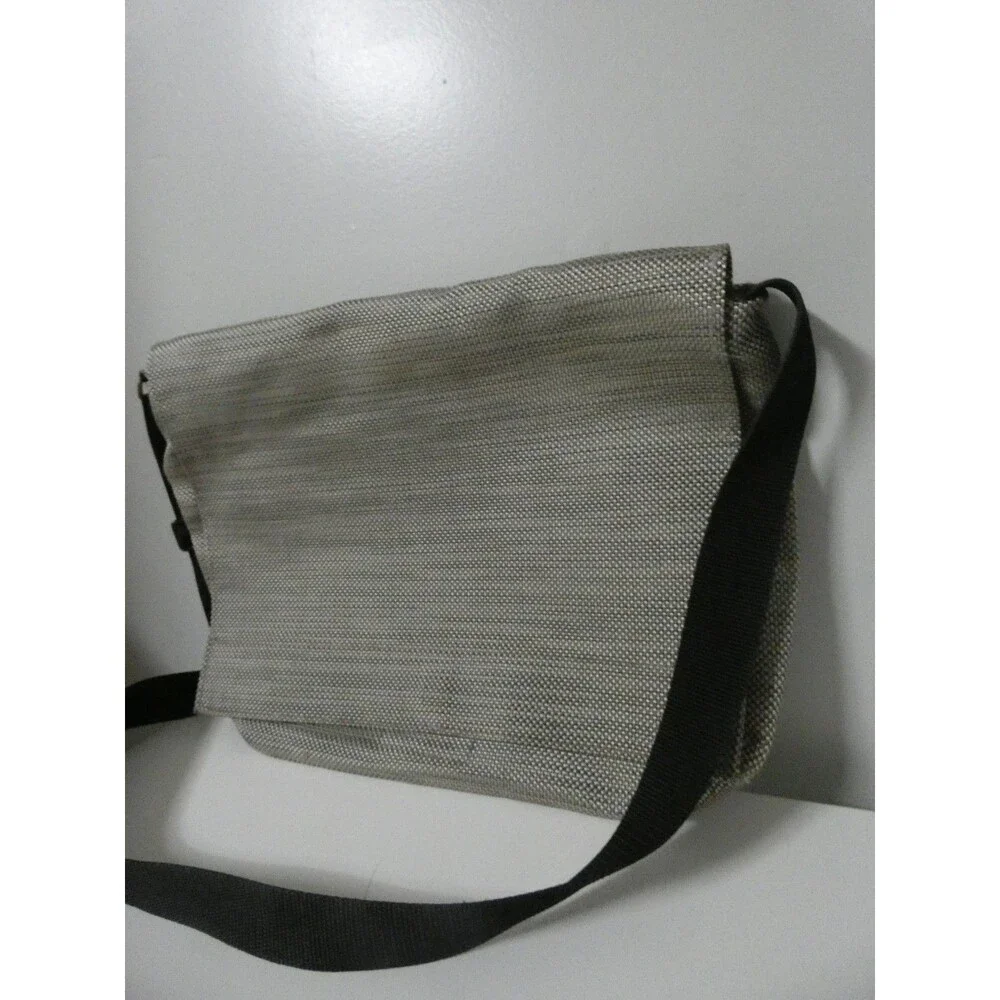 Chilewich laptop messenger